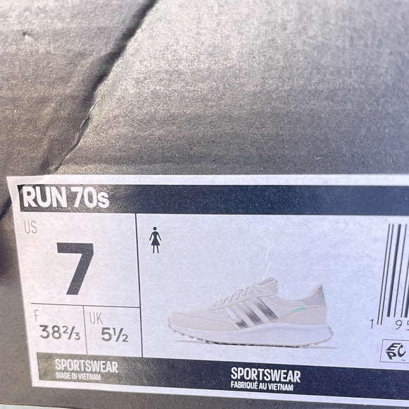Adidas White, Beige, and Gray ‘Run 70s’ Sneakers! Women’s Size 9.5, Men’s Size 7 - Picture 3 of 5